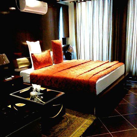 Bling Hotel International Multan Zewnętrze zdjęcie