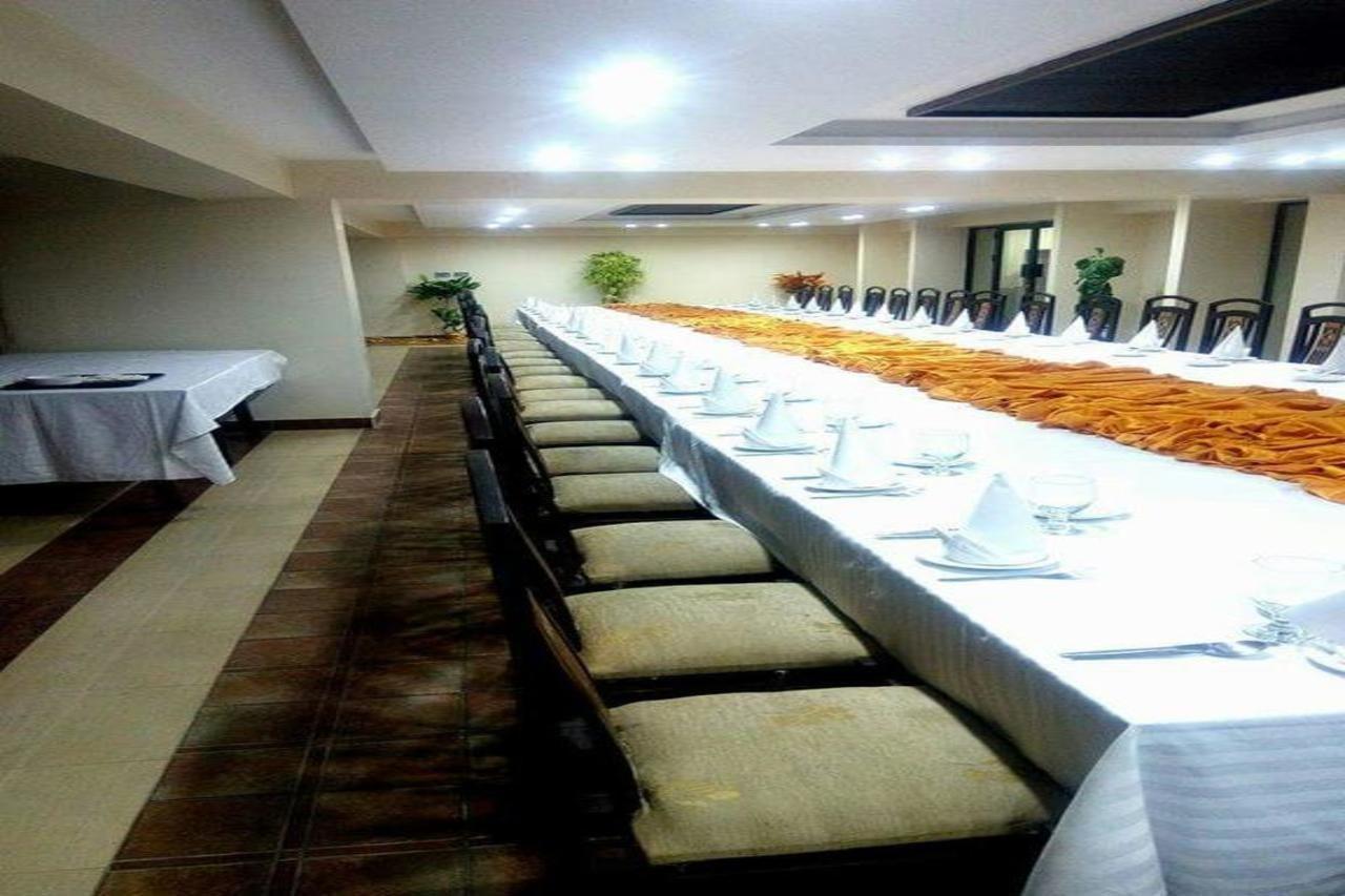 Bling Hotel International Multan Zewnętrze zdjęcie